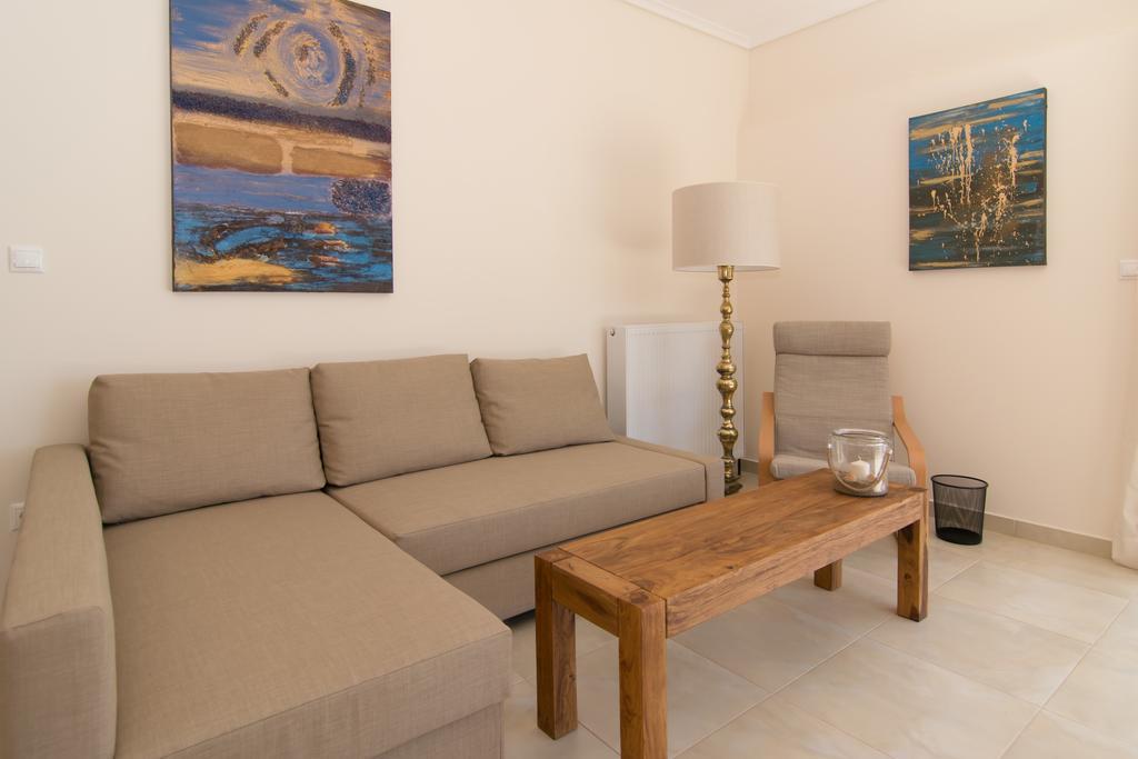 Angelbay Bungalows أغيا ترياس الغرفة الصورة